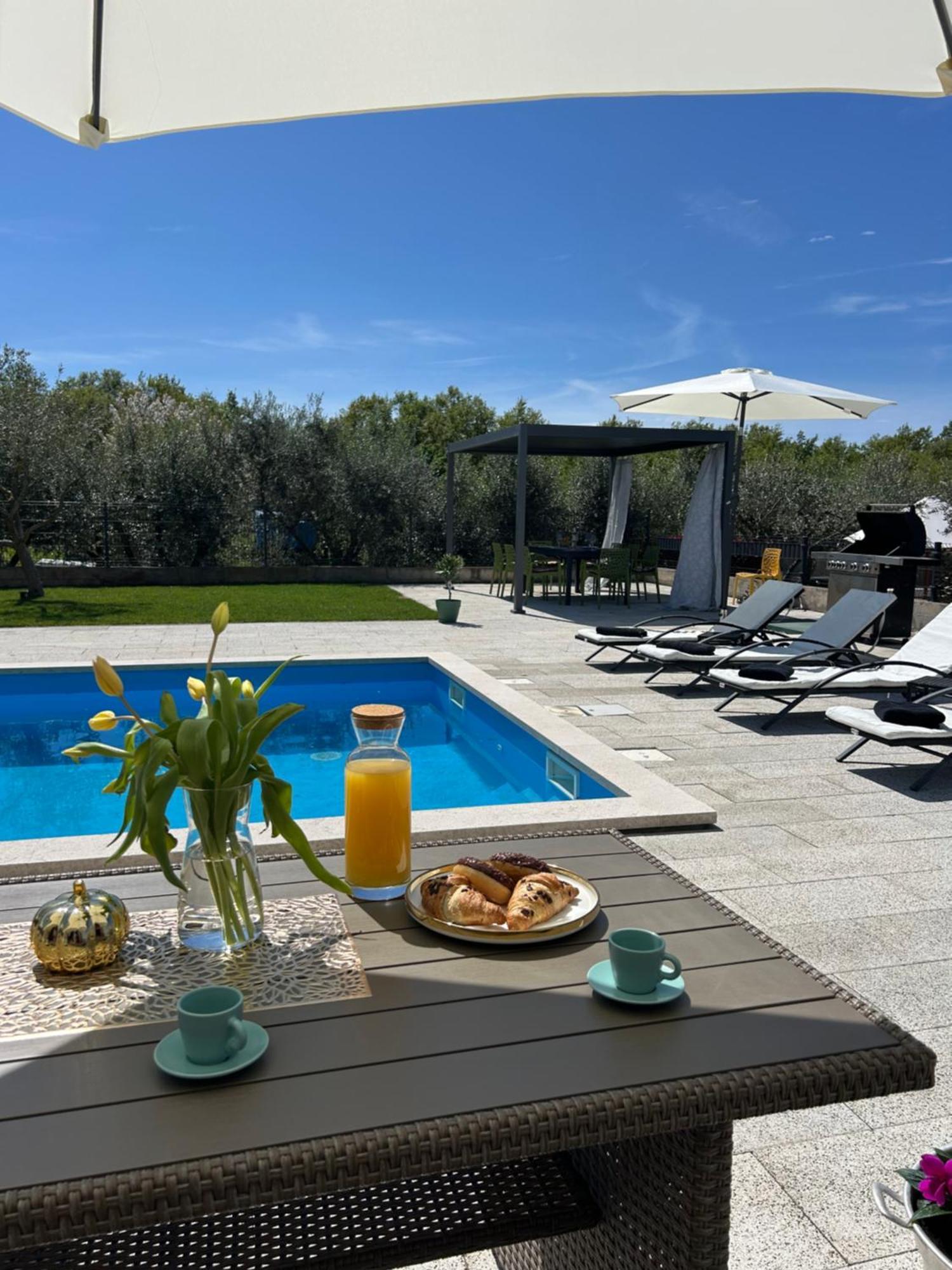 Villa Casa Storija Новиград Екстериор снимка